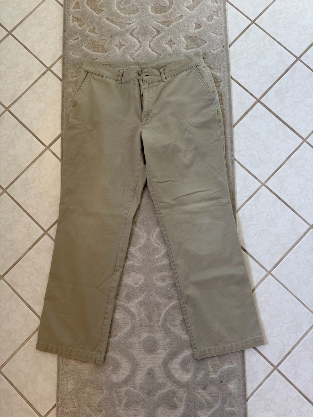 Patagonia Men's khaki Chinos